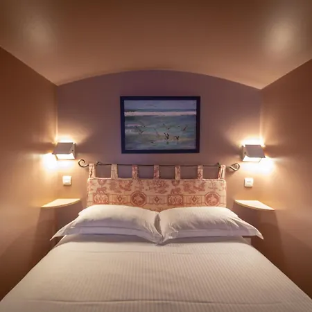 Relais Hôtelier Douce France Hotel Veules-les-Roses