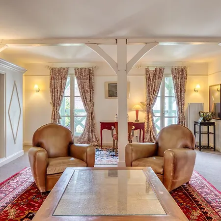 Relais Hôtelier Douce France Hotel *