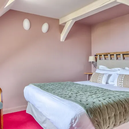 Relais Hôtelier Douce France Hotel *