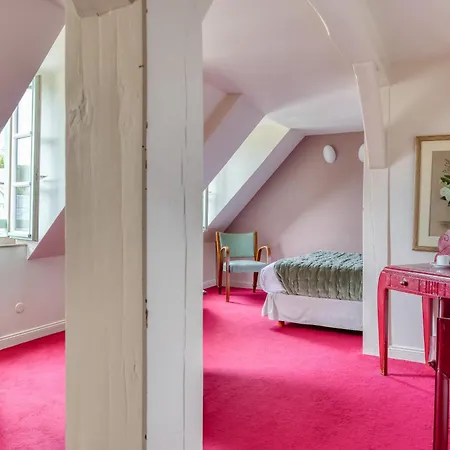 Relais Hôtelier Douce France Hotel