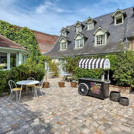 Relais Hôtelier Douce France Hotel *